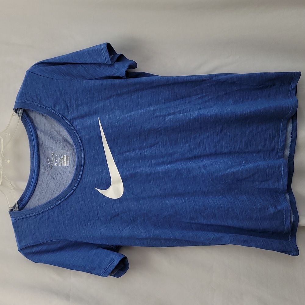 Nike dri fit t-shirt